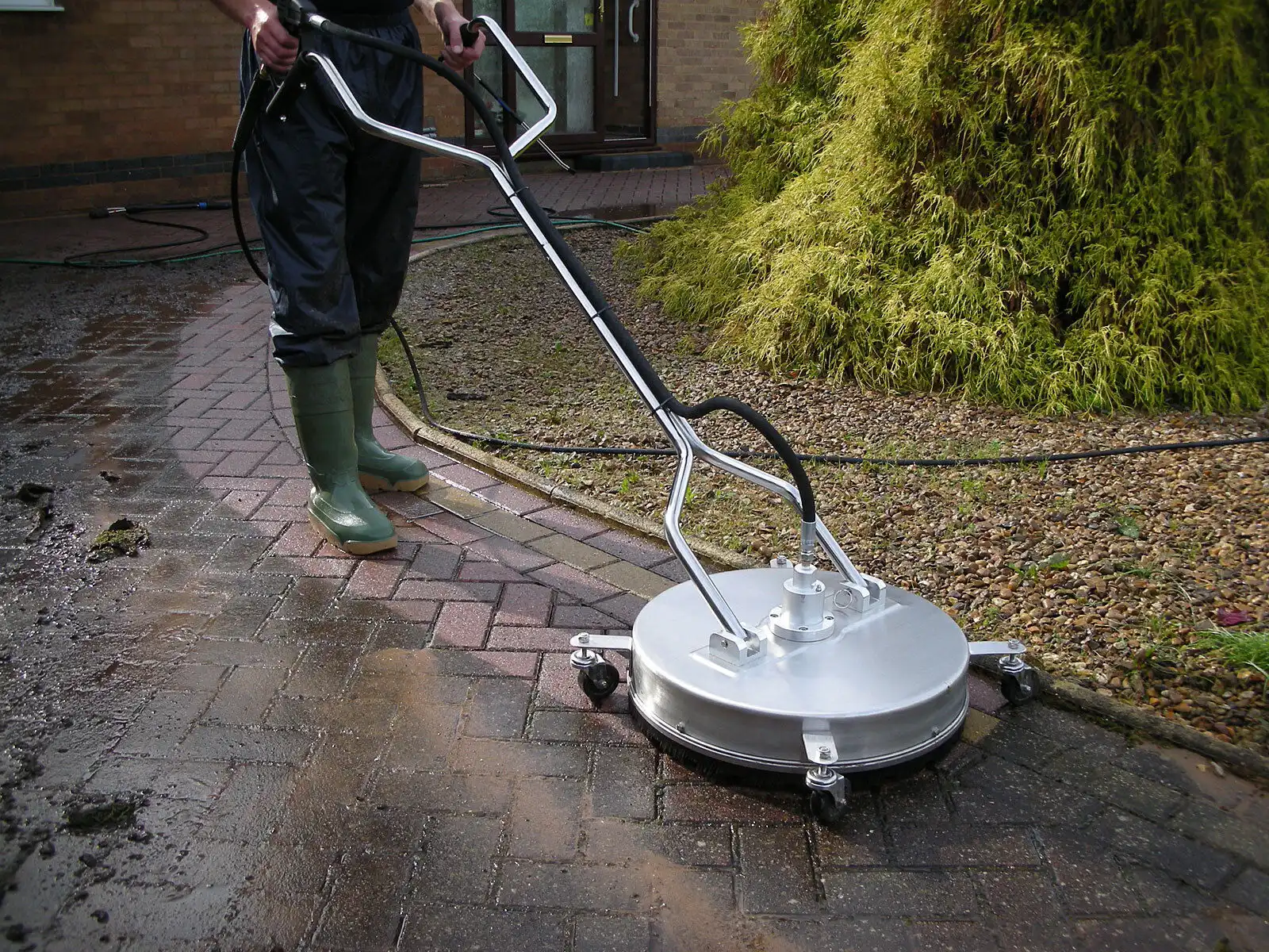 Pressure Washing photo 4