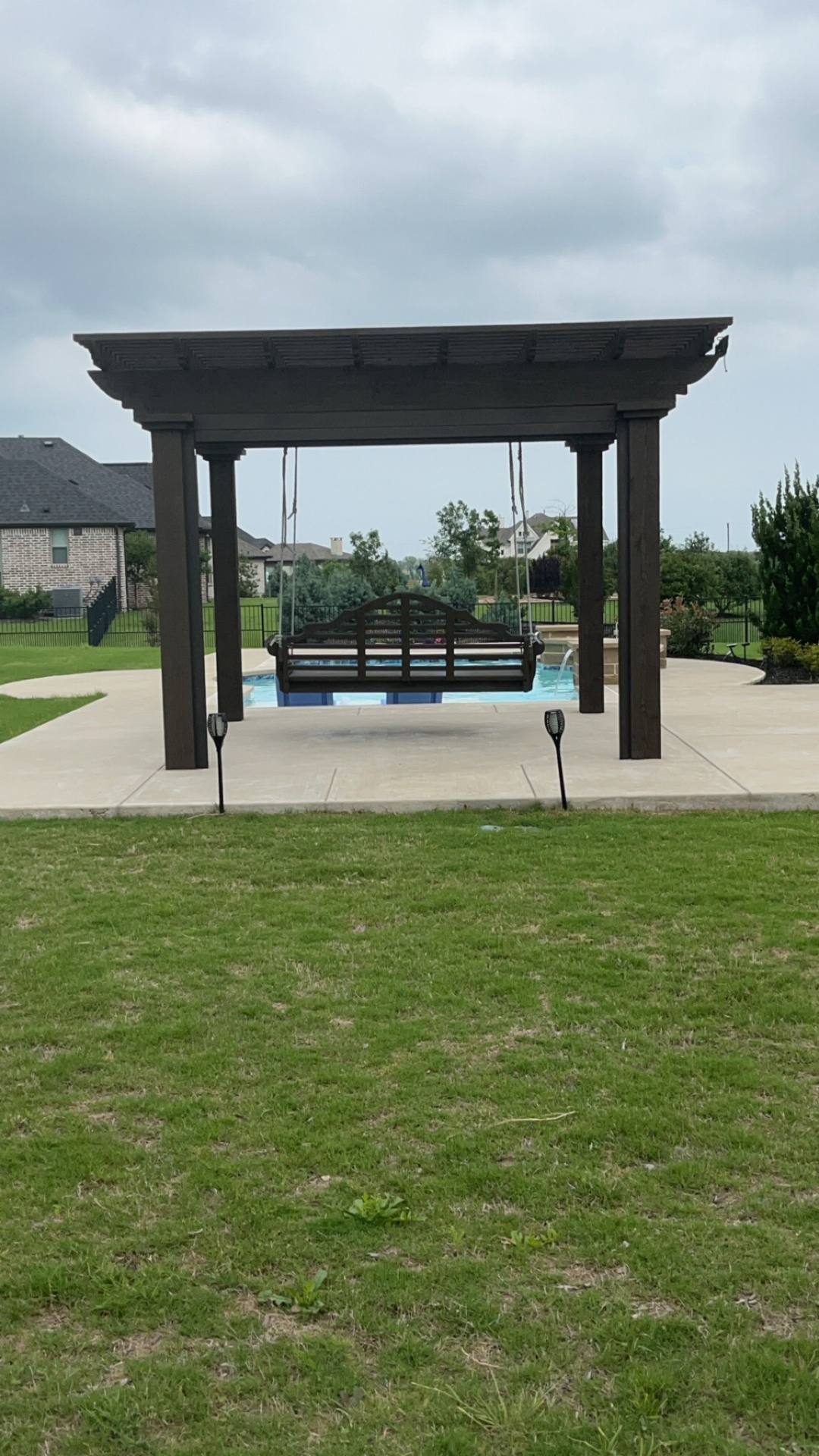 Outdoor Kitchens & Pergolas photo 7