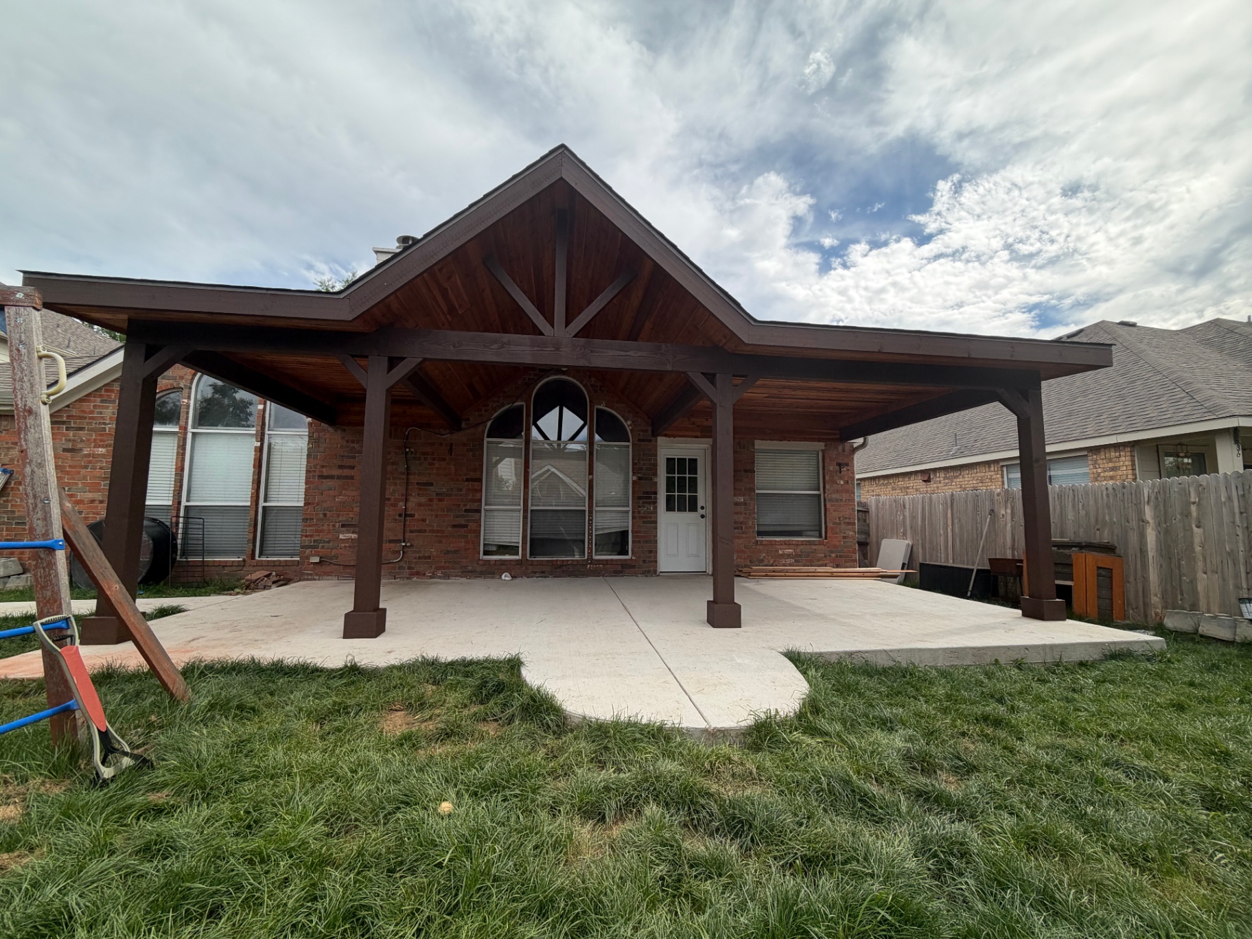Outdoor Kitchens & Pergolas photo 21